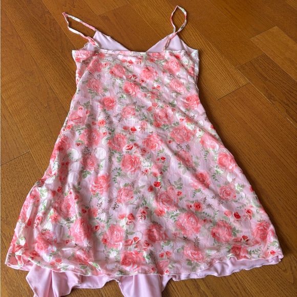 Floral Bodycon Dress - Picture 2 of 4